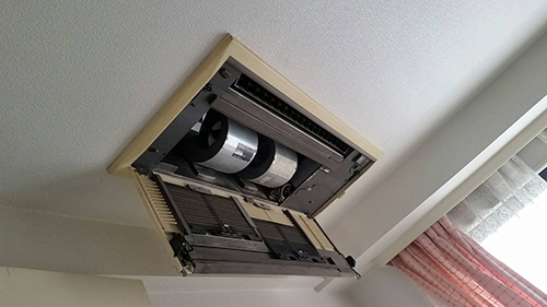 室内機撤去中