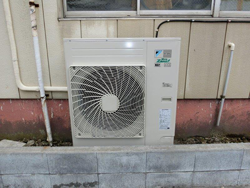 最新型コンパクト室外機