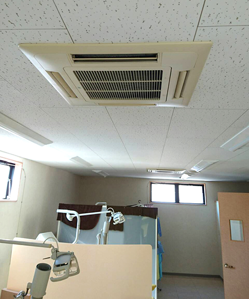 治療室設置の室内機