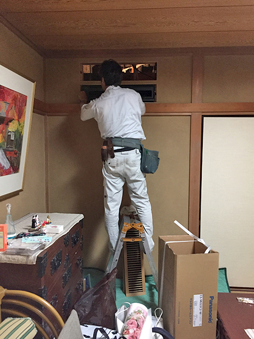 埋込から壁掛への交換