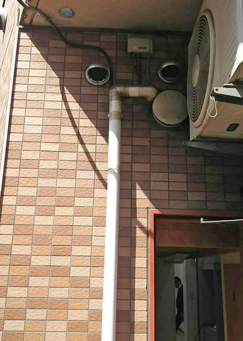 室内機設置場所の屋外側