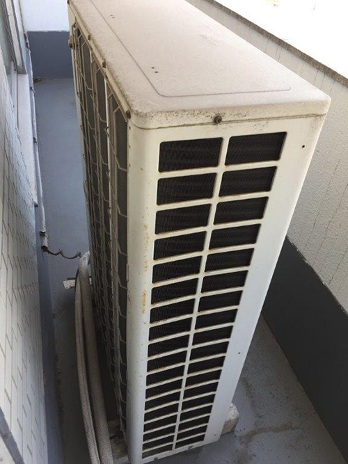 室外機撤去作業中