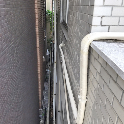 外壁回しの配管