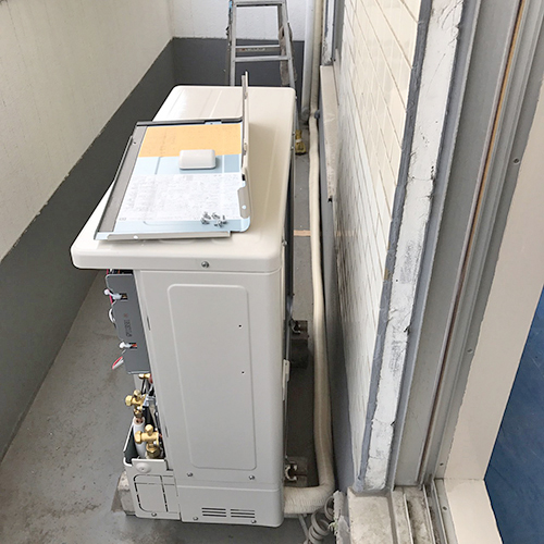 新しい室外機