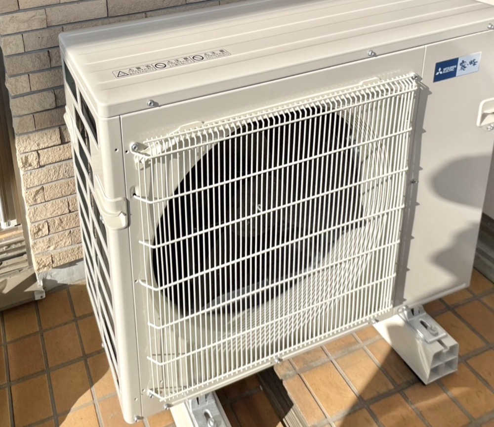 交換後の三菱電機製室外機