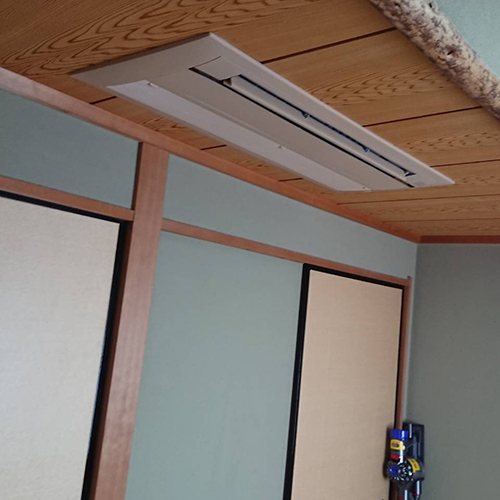 東京都台東区のお客様宅にて天井カセット2台マルチの入替え工事【ハウジングエアコン】