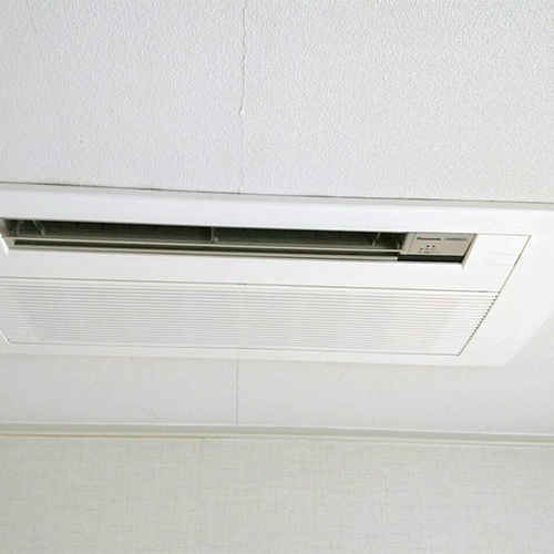 東京都目黒区の一戸建てにてパナソニック製天井カセット形1方向エアコンの入替え工事【ハウジングエアコン】