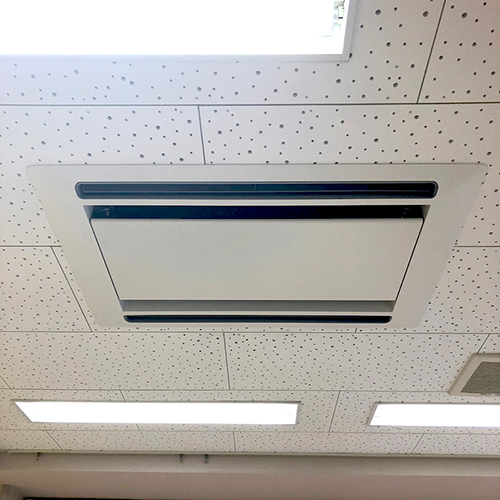 東京都世田谷区の幼稚園にて三菱電機製天井カセット形2方向タイプの入替え工事【業務用エアコン】