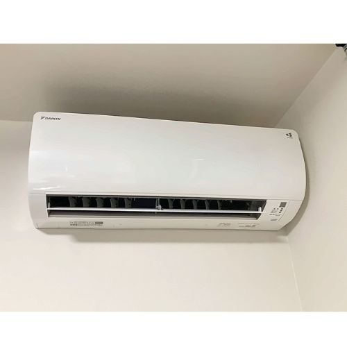 東京都足立区のマンションにてダイキン製壁掛形2台マルチエアコンの入替え工事【ハウジングエアコン】